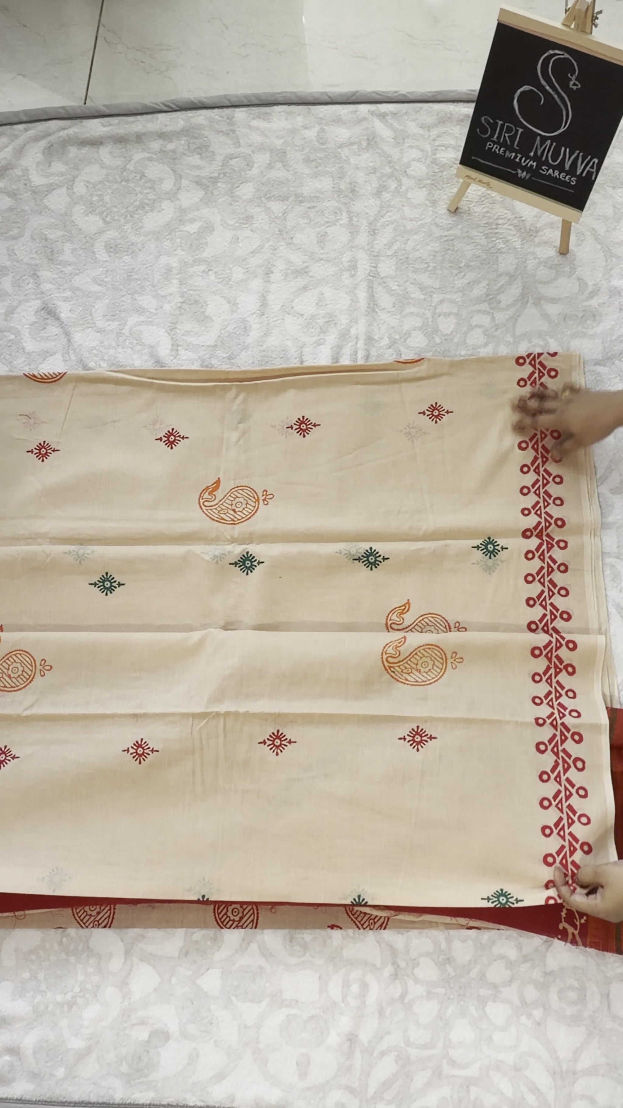 Cream & Red Mulmul Cotton Saree