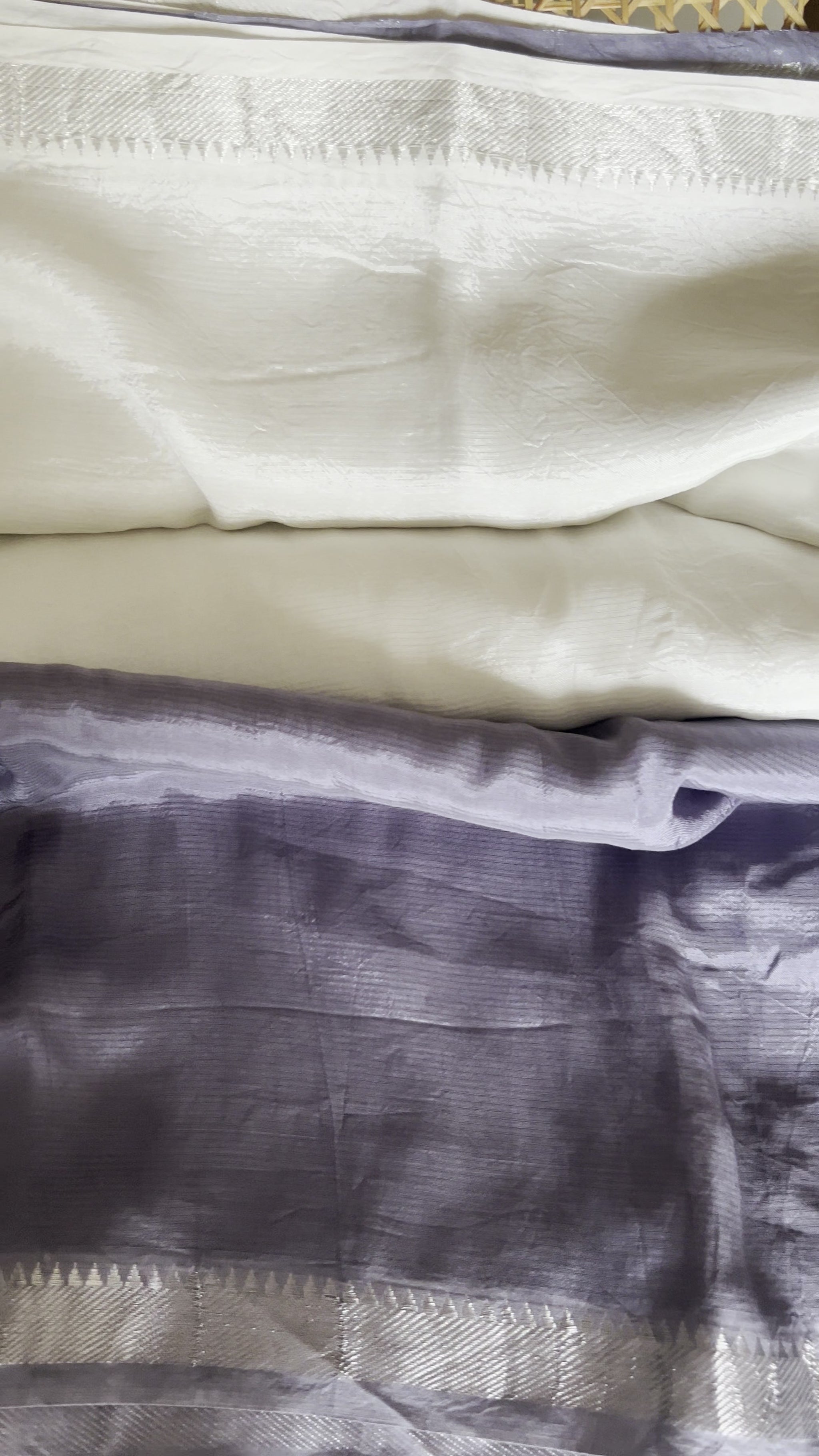 Dusty Lavender Mangalagiri Pattu Saree β Half & Half Shibori with Pearl-Work Lotus Blouse