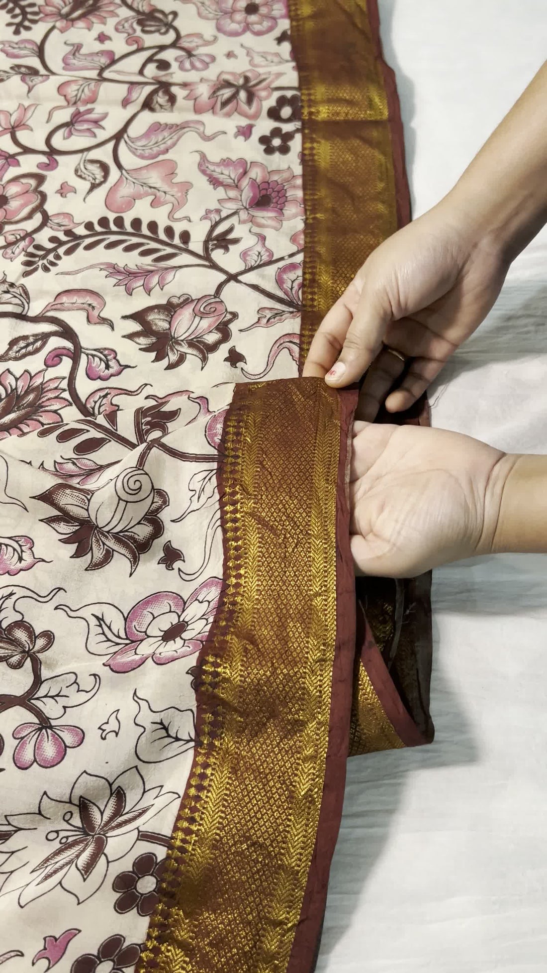 Off-White Kalamkari Saree — Nizam Zari Border