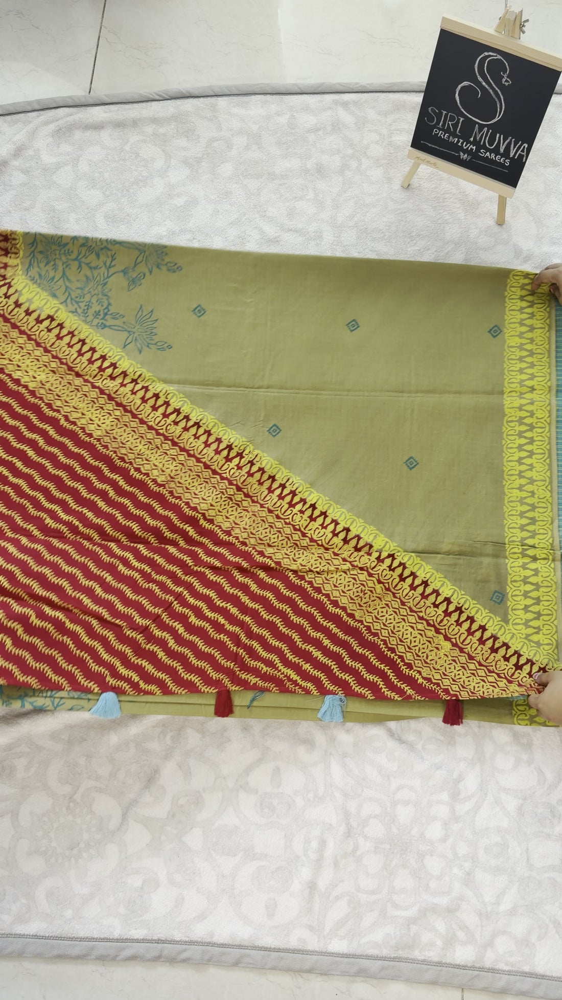 Yellow & Green Mulmul Cotton Saree