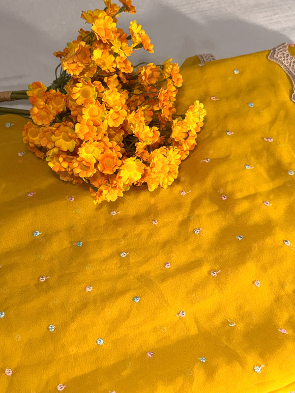 Mustard Georgette Saree — Scalloped Lace Border & Embroidered Buti