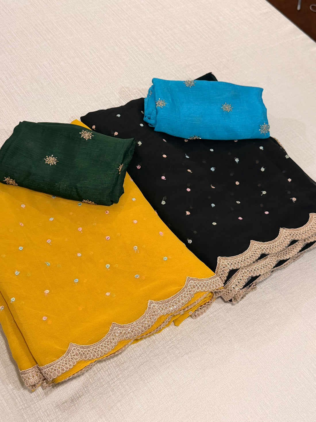 Black Georgette Saree — Scalloped Lace Border & Embroidered Buti