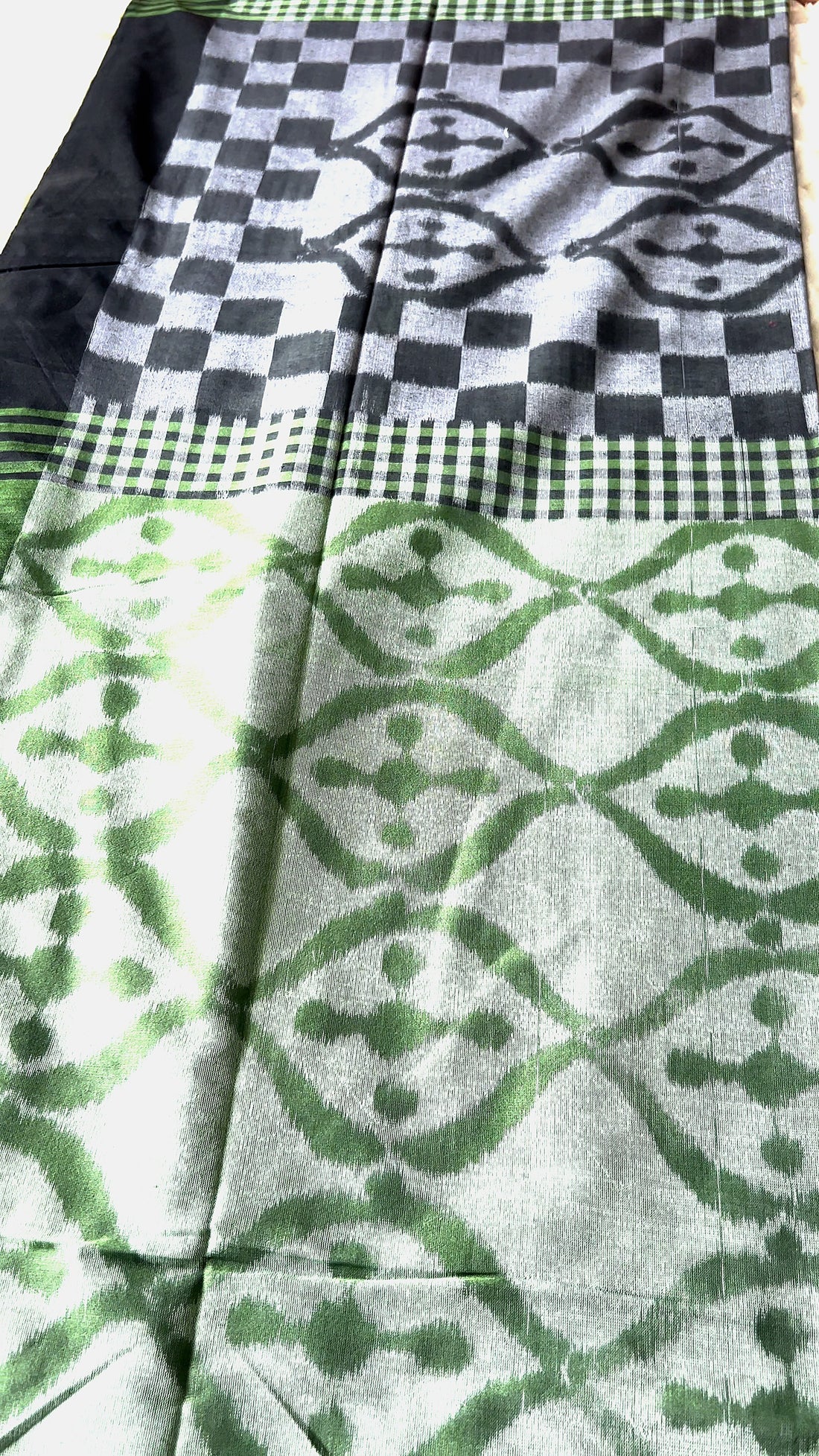 Black & Green Ponduru 6-Yard Saree with Blouse
