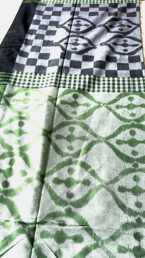 Black & Green Ponduru 6-yard saree — hero open